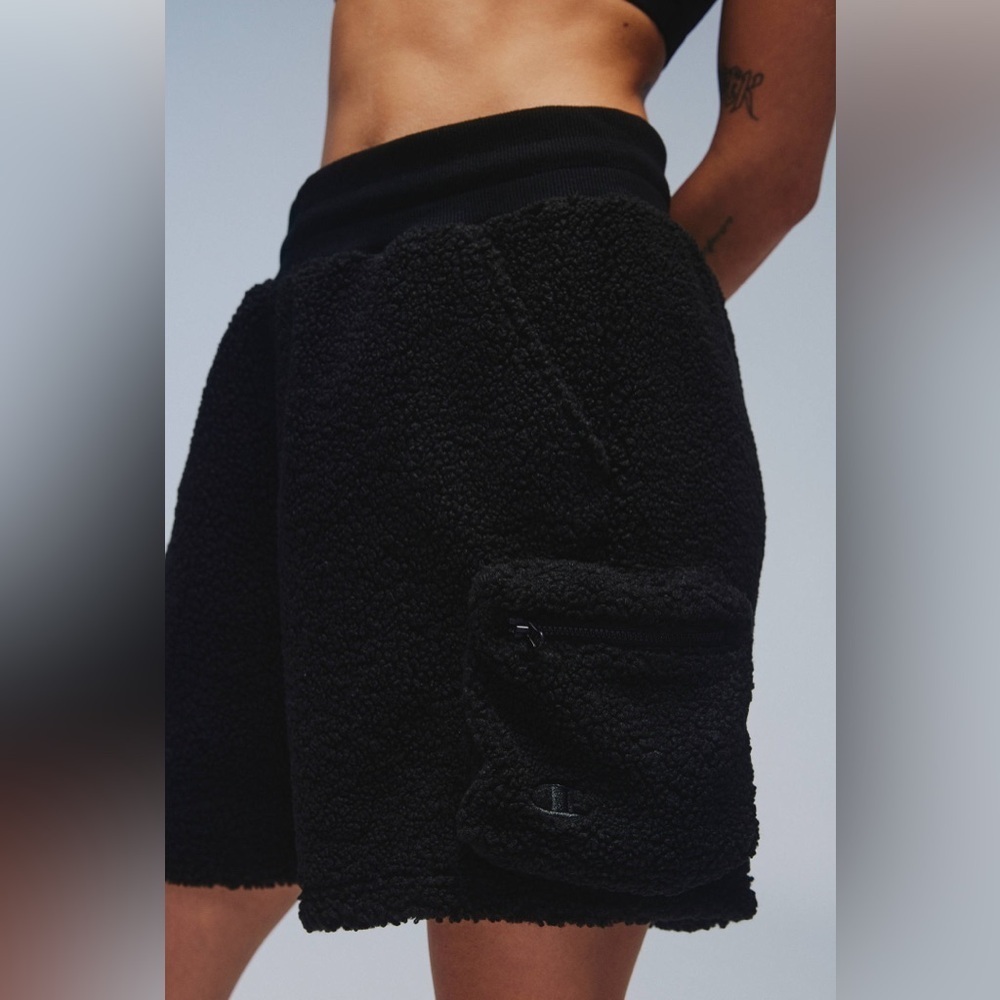 Champion Medium M Urban Outfitters Exclusive Teddy Fleece Shorts Exclusive Line